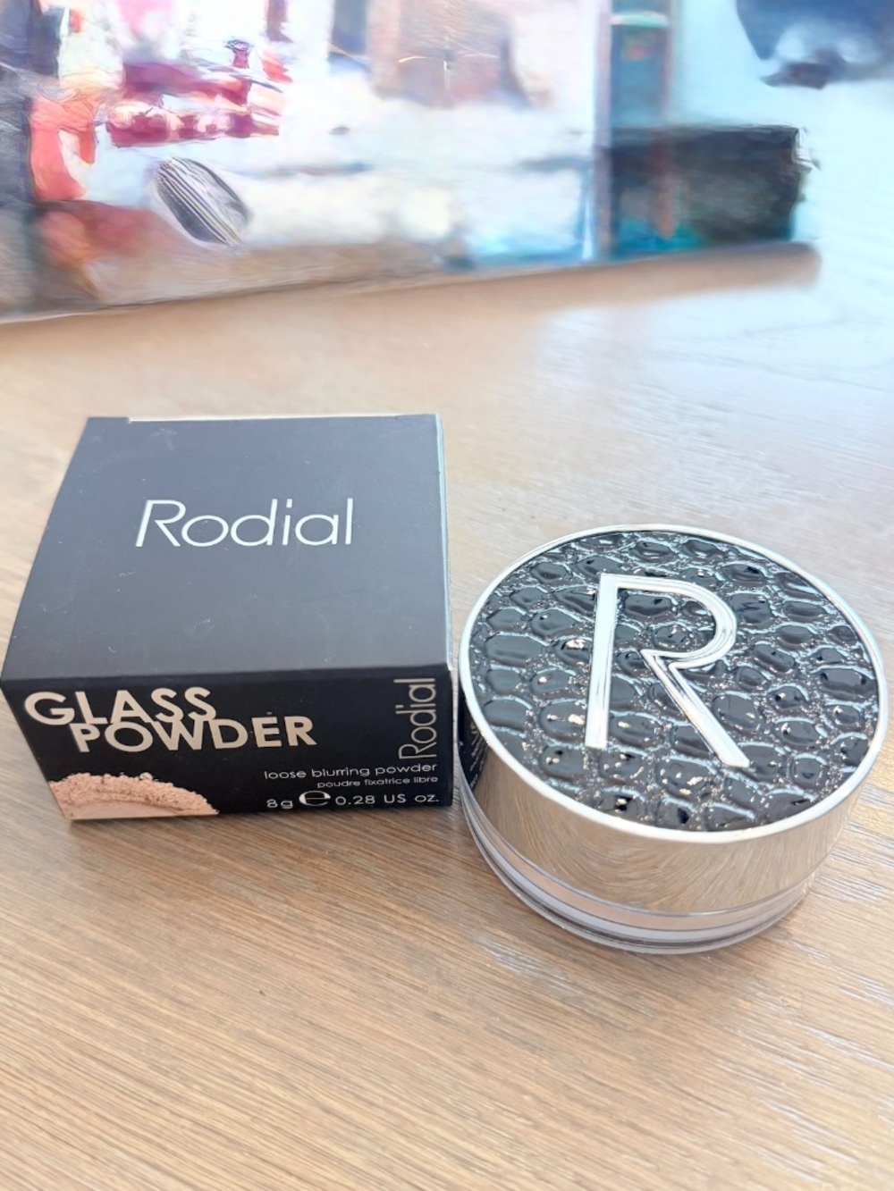 Rodial Glass Powder – Loose Blurring Powder (8 g / 0.28 oz)